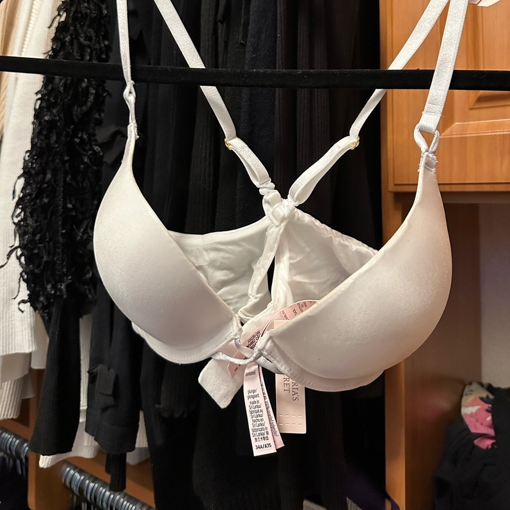 NWT Victoria's Secret Push Up White Bra